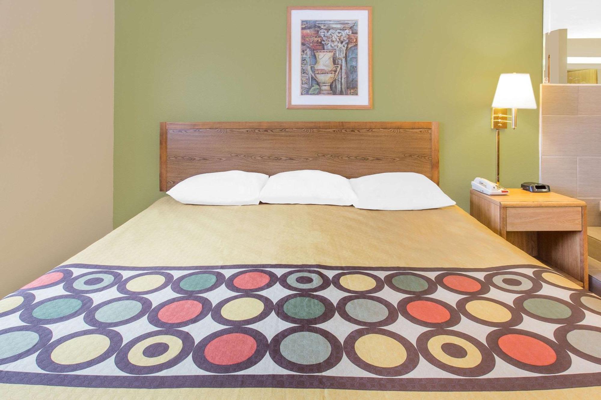 Super 8 By Wyndham East Moline Hotel Luaran gambar